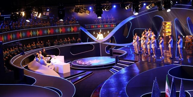  بعضی از سرودها، سرود نیستند؛ اصلا معلوم نیست چه هستند!