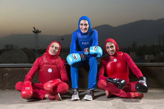  مستند زندگی خواهران منصوری عرضه شد