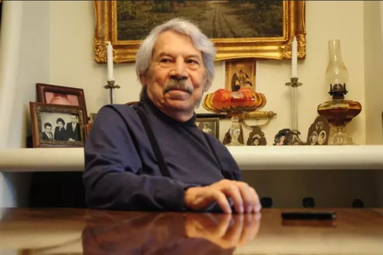 کتاب «داود رشیدی» روی پیشخوان کتابفروشی‌ها