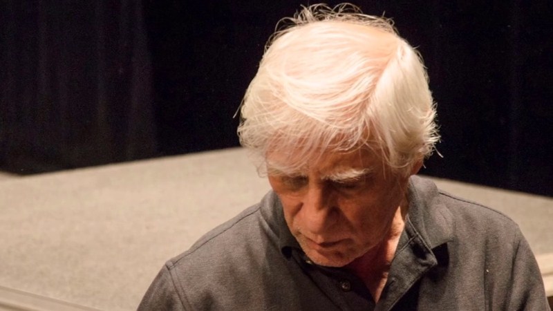 جار میزنیم صدایی شنیده نشود جار میزنیم صدایی شنیده نشود