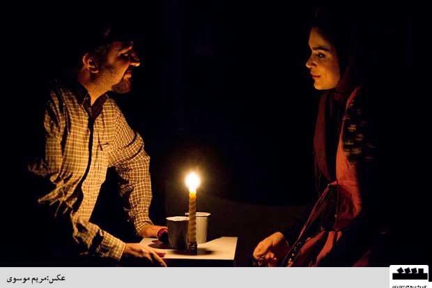 گزارش تصویری - نمایش جلد کهنه شناسنامه ام درد می کند - کارگردان:هاجر پورسینا
