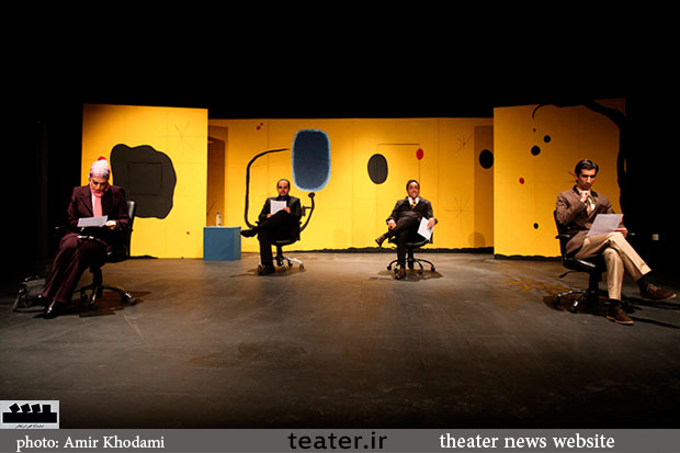 گزارش تصویری نمایش «سیستم گرون هلم» کارگردان: علیرضا کوشک جلالى