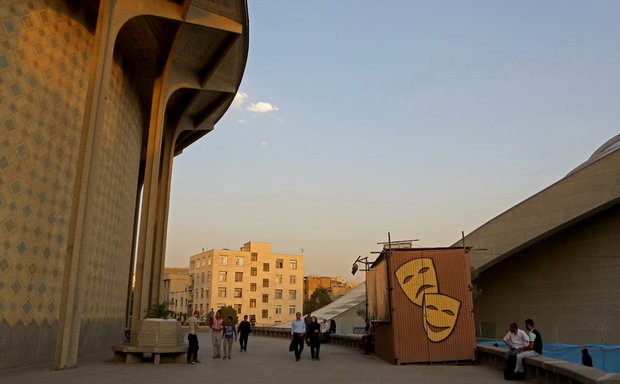 «پرتی» را در پلاتو اجرای تئاتر شهر