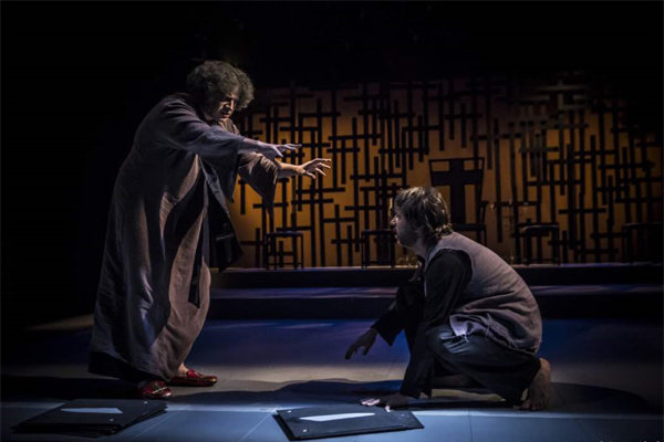 اجرای نمایش «دیر راهبان» تمدید شد