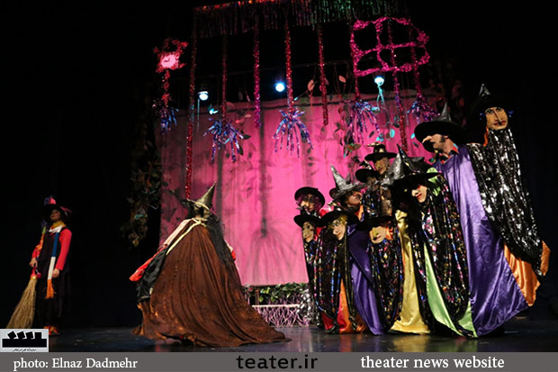 گزارش تصویری نمایش «جادوگر کوچولو» کارگردان: فریبا دلیری
