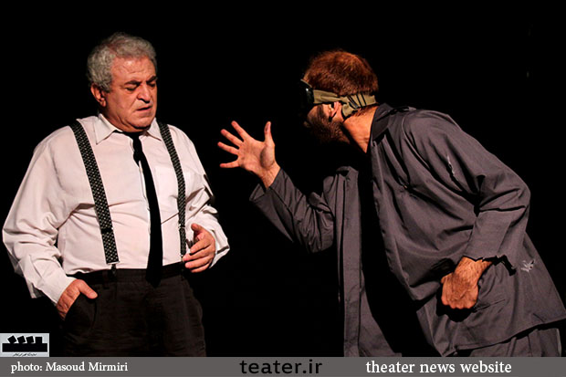 گزارش تصویری/نمایش « نمایش بیرون پشت در» کارگردان: مریم عبدلی