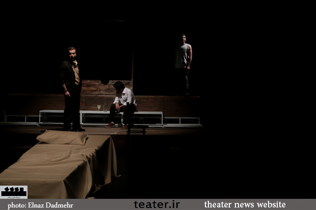 گزارش تصویری نمایش «بیگانه» کارگردان : مسعود دلخواه