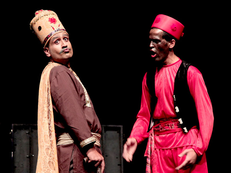 جوایز نقدی قابل توجه کمیته شهروندی به 4 نمایش تعلق گرفت