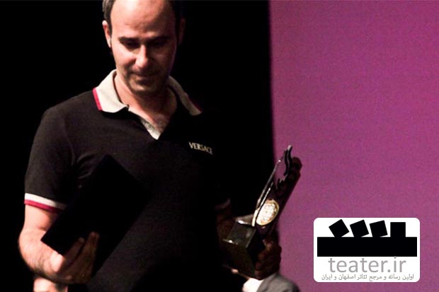 کارهایی که می‌کنیم، شوخی است. تئاتر نیست!