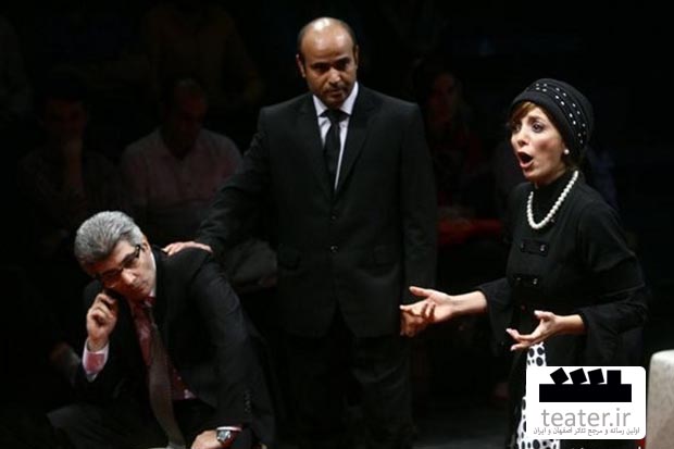 وقتی مدیر رسانه ملی نمایشی روی صحنه میبرد که نمیتوان آن را با خانواده دید وقتی مدیر رسانه ملی نمایشی روی صحنه میبرد که نمیتوان آن را با خانواده دید