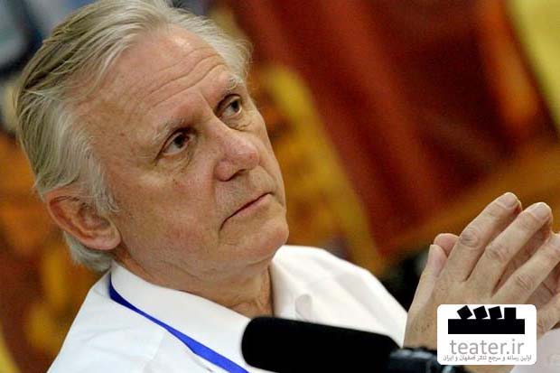 رئیس خانه تئاتر آلمان: هنرمند باید احساسات را در اثر نمایشی‌اش به چالش بکشد