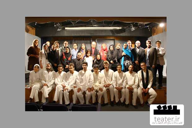 جشن تولد یکتا ناصر در نمایش «سپنج رنج و شکنج»