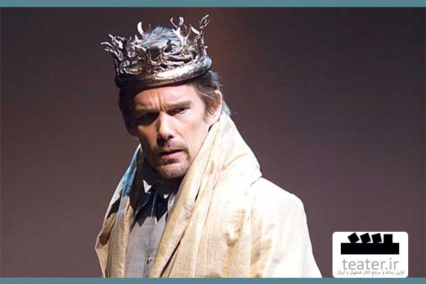 اتان هاوک در نقش مکبث روی صحنه رفت