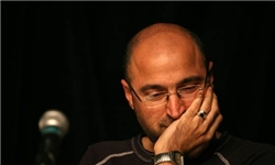 «آرامش در حضور دیگران» در جشنواره تئاتر شرکت نمی کند