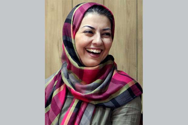 آناهیتا همتی با «شمعدانی‌ها» به صحنه می‌آید