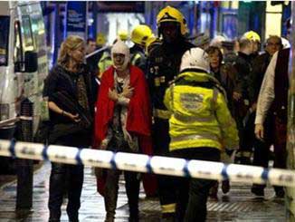 سالن آپولوی لندن امشب هم خالی میماند/ ادامه بازرسیهای امنیتی سالن آپولوی لندن امشب هم خالی میماند/ ادامه بازرسیهای امنیتی