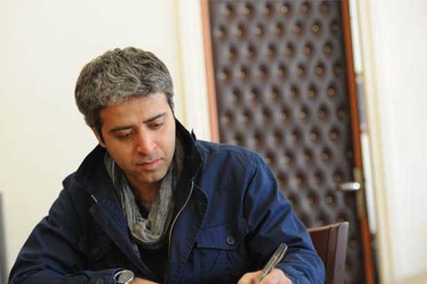 ایوب آقاخانی: جشنواره باید برای حضور آثار تلاش کند