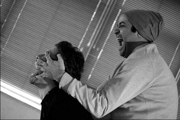 تئاتر منتظر اتفاقی جادویی در تئاتر فجر باشید/ رفتن به مهمانی پس از سه جلسه تراپی