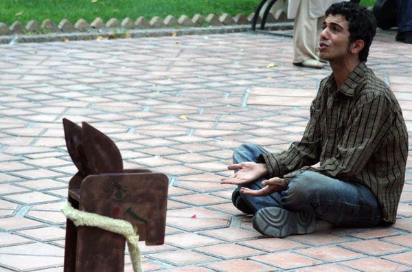 اجرای 12 نمایش خیابانی در ایام جشنواره فجر در خانه هنرمندان