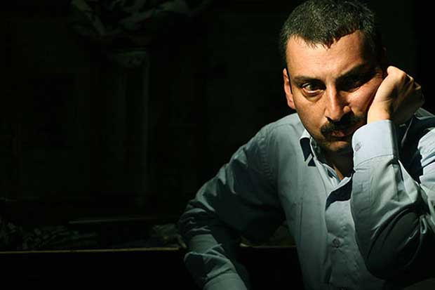 پیش فروش اینترنتی بلیت نمایش « شب بخیر کیارستمی» آغاز شد پیش فروش اینترنتی بلیت نمایش « شب بخیر کیارستمی» آغاز شد