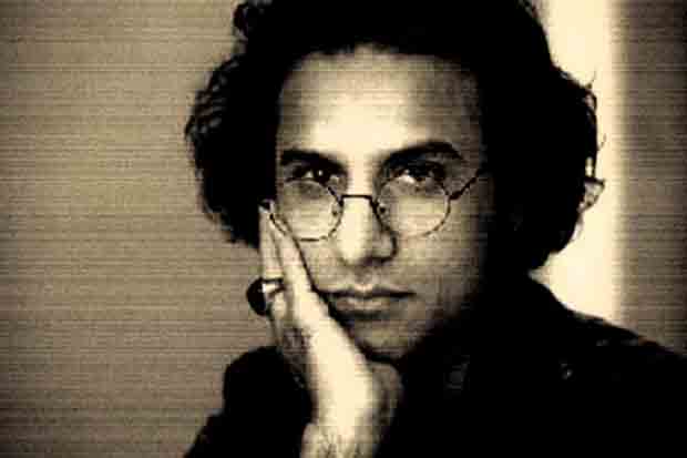 پشت کوهی: جشنواره تئاتر فجر باید دبیر ثابتی داشته باشد