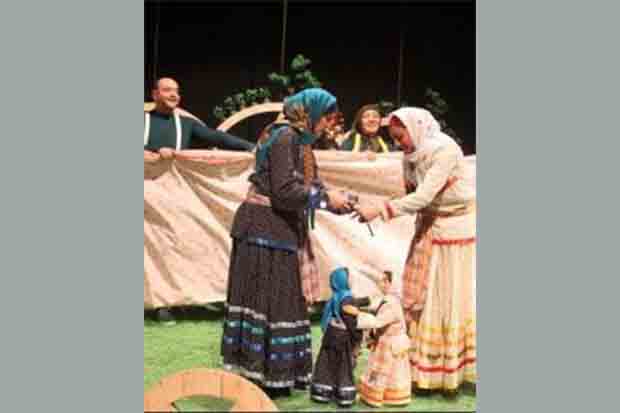 «خاله مرجان و خروس» و «کلوچه دارچینی» ویژه کودکان به صحنه میروند «خاله مرجان و خروس» و «کلوچه دارچینی» ویژه کودکان به صحنه میروند