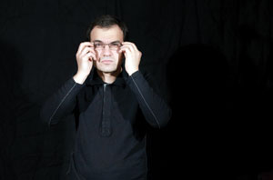 گفت‌وگو با كيومرث مرادي/ فيلم ببينيم و تئاتر بياموزيم