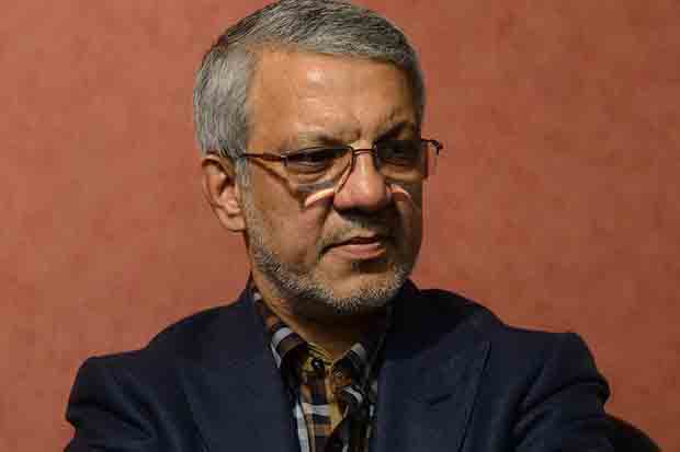 حسین طاهری با پرسش‌های تئاتری‌ها چه می‌کند؟