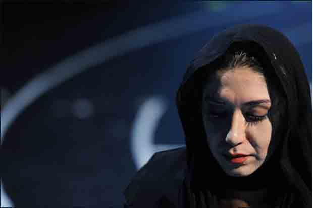 فروردین 93 «با من بستنی می‌خوری؟»/ «چشم‌هایی که مال توست» در راه شیراز