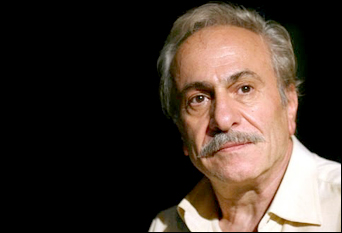 ایرج راد: بسترهای لازم برای پویایی گروه‌های تئاتر فراهم نیست