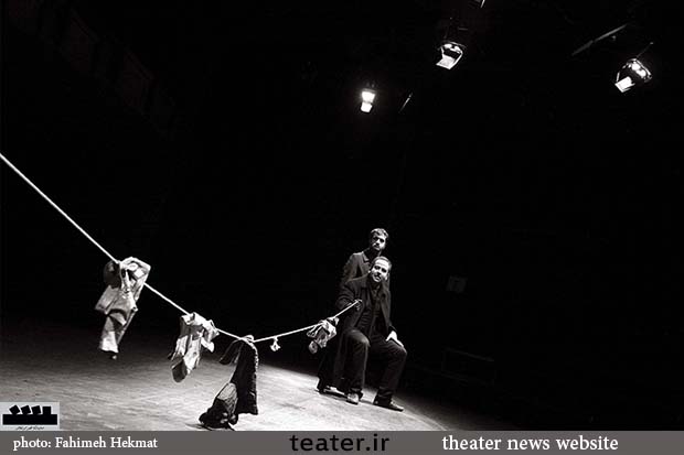 نمایشگاه عکس نمایش «من چه جوری ممکنه یه پرنده باشم؟» برگزار می شود