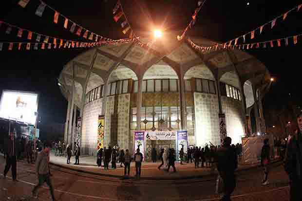 رییس تئاتر شهر: نبستن قرارداد در 6 ماه اول سال شایعه است