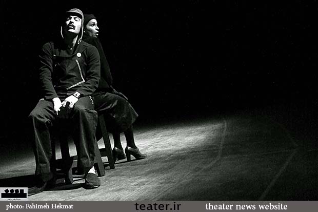 بازیگرنمایش «من چجوری ممکنه یه پرنده باشم؟»تغییر کرد