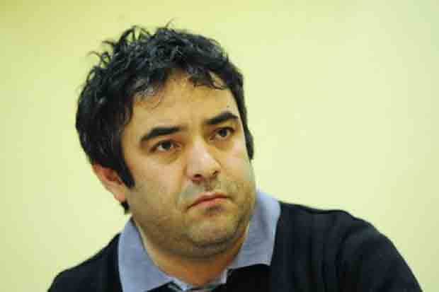 حسن معجونی با «پلنگ صورتی» به تئاتر می‌رود