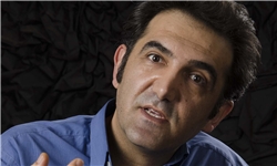 اجرای تئاتر بدون حمایت دولتی و با امکانات موجود بسیار دشوار است