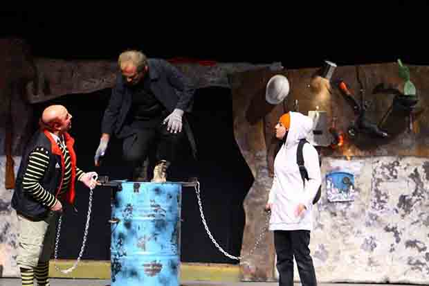 برگزاری اختتامیه جشنواره تئاتر فجر مشهد هم زمان با اردیبهشت تئاتر