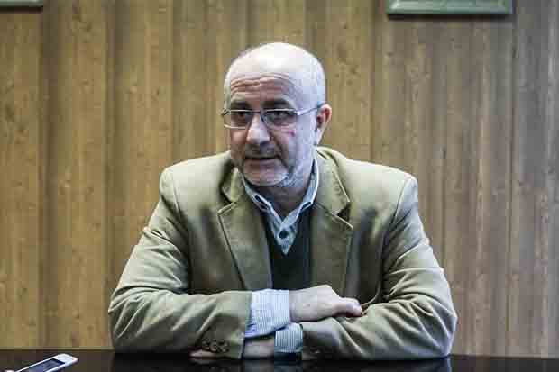 مرادخانی: پیگیری معافیت مالیاتی و بیمه هنرمندان