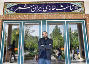 گفت‌وگو با «رضا گوران» كارگردان نمايش «مرداب روي بام»