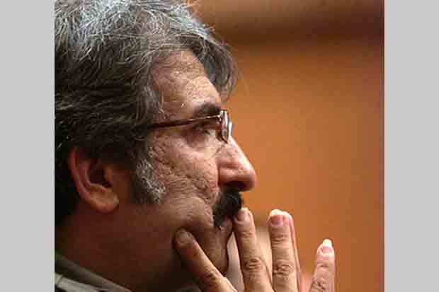 علیرضا نادری: تئاتر ایران رو به موت است