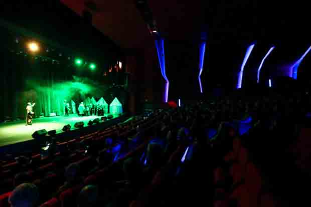 تئاتر دانشگاهی حالش خوب است؟