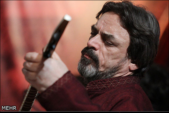 در اردیبهشت تئاتر ایران از حسین علیزاده تجلیل می شود