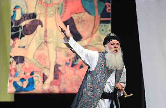 انتقادهای شهرام ناظری بر صحنه تئاتر/بزرگداشت ثبت جهانی نقالی با 3 سال تأخیر برگزار شد