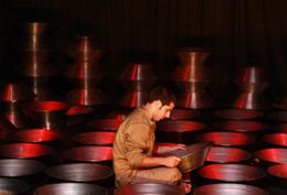 نقد/ داستان آن کاسه‌های فلزی