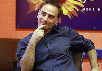 حسین طاهری: بدترین دوران تئاتر ایتالیا در دولت برلوسکونی بود/ نمایش‌های ایرانی شوکه‌ام کرد