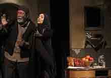 نقد و بررسی 