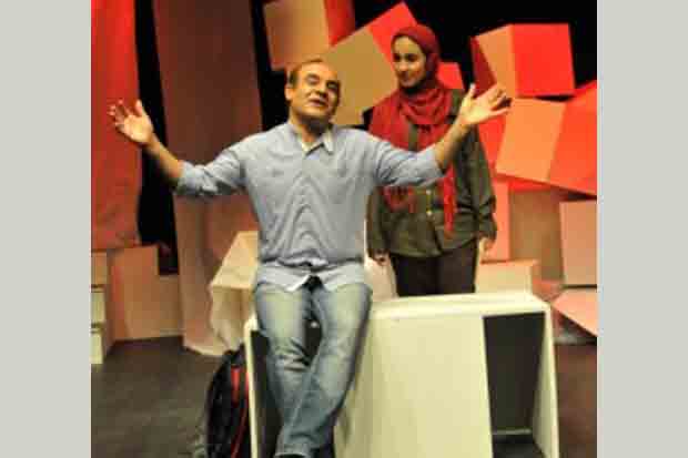 ” کارگردان نمایش «من، آنتیگون و دیگران»	نسل امروز قهرمان ندارد