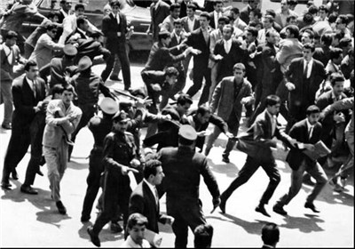 آثار راه یافته به دومین جشنواره تئاتر خیابانی طلوع خرداد معرفی شدند