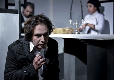 نقد/ نمایش «ازدواج های مرده»/مرگ در درون گنجه به کمین نشسته است