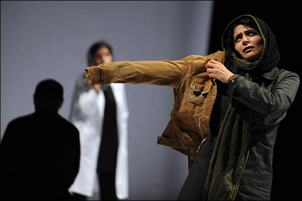 «17 دی کجا بودی؟» به سوییس می‌رود/ استقبال شیرازی‌ها از «هم هوایی»