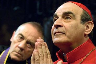 «پوآرو» کشیش شد